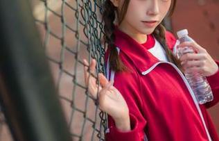 无法抵挡的诱惑：绮太郎的厨娘写真和小资资源