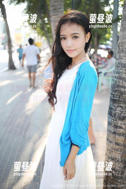 美媛馆-Angela喜欢猫 美媛馆 - Angela喜欢猫宣传泳衣–看这图,我的目光漂浮在水面上了!