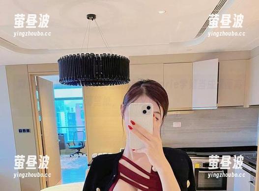 微密圈 - 拍得太好，真想把脸红Dearie学姐当成桌面高清壁纸，贴心又迷人。