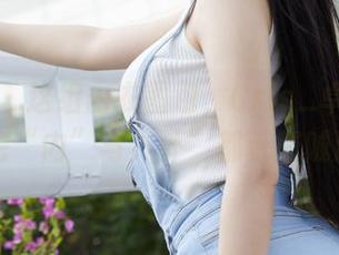 蜜桃社 – 这组内衣图包，Cris_卓娅祺真的是把“内”与“外”都玩得贼溜啊。