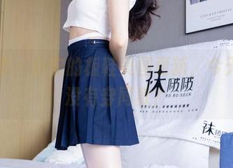 袜啵啵 – 小安的板鞋美图更新，今天你有没有穿同款？