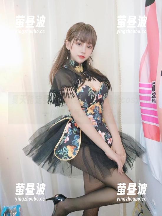 夏天指定要过期米线线喵，最新cos透出一丝慵倦气质，真好。