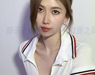 微密圈 – 醇子小姨给你演绎，制服之美的私房图集大公开！