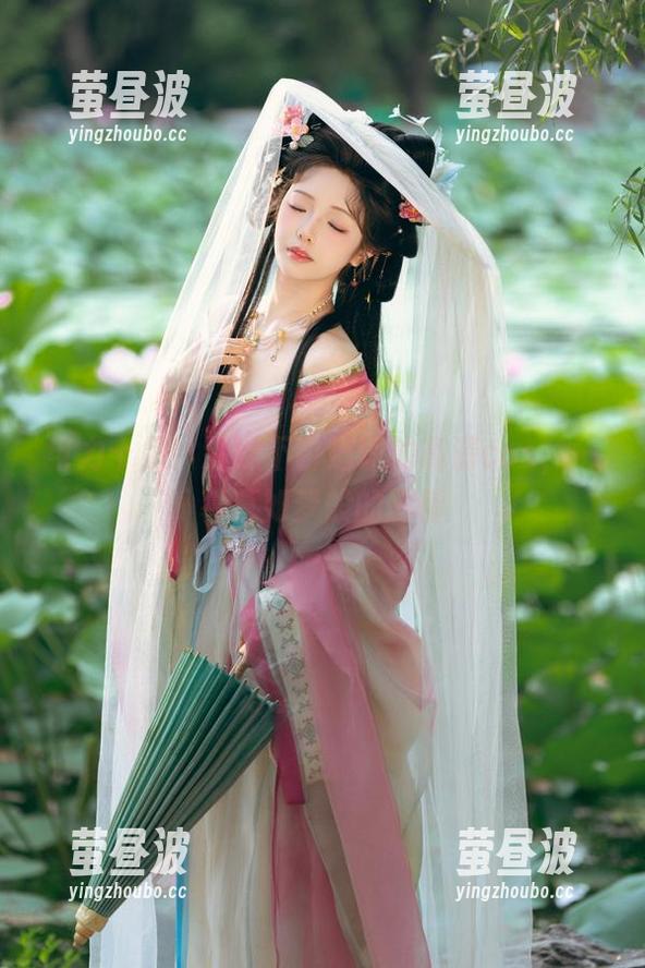 电力十足！雯妹不讲道理的高清cos，一幕幕如梦般的剧情