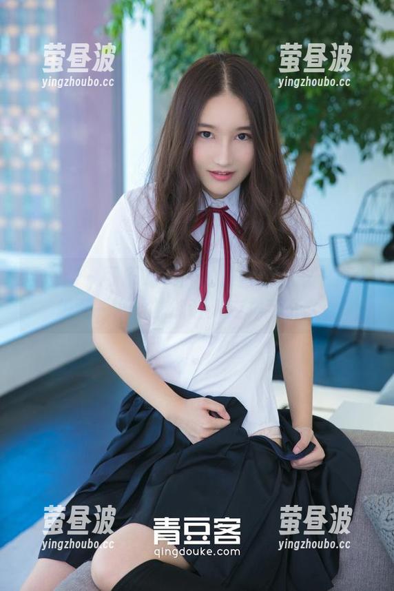 青豆客 - 可乐Vicky的白丝合集——真没想到一条丝袜能让人走神那么久。