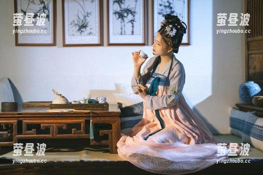 黑暗护士很仙？鹿八岁baby的私拍图包让人欲罢不能！