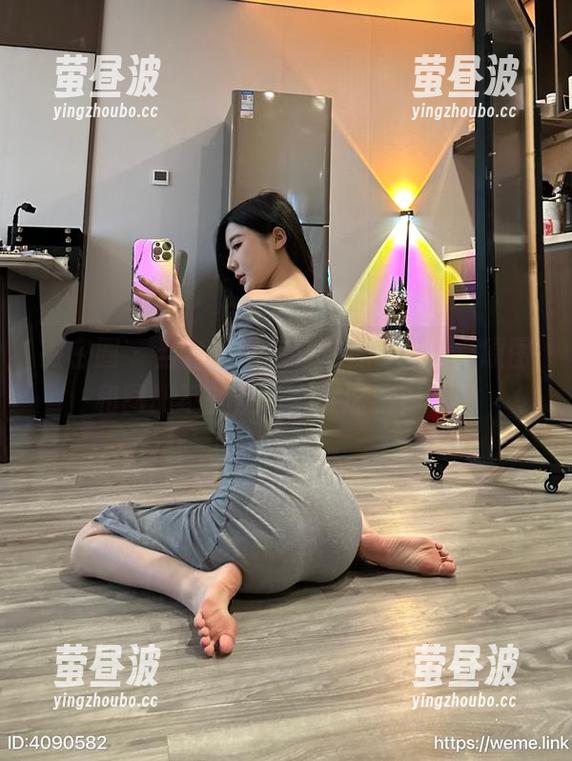 黎允熙baby 微密圈 - 当白裙遇上黎允熙baby,原图和图册不就是一个捉迷藏?哈哈