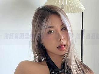 微密圈 – 浴缸套图里的黑饱宝：这真是个放飞自我的空间！